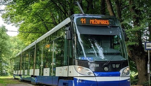 Tram 11